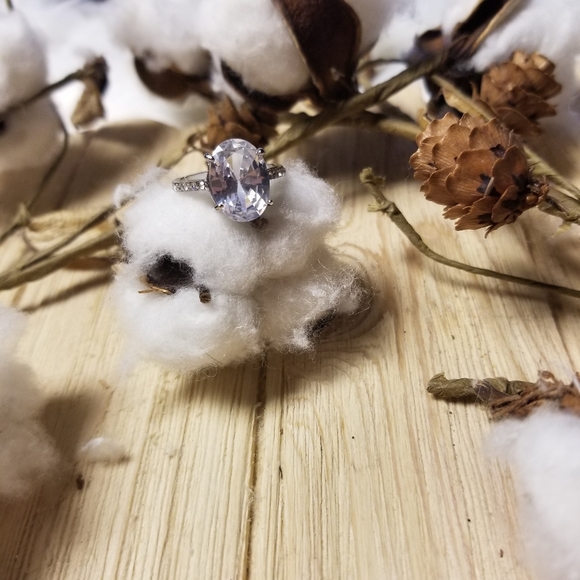 💍💍Exquisite Shiny 5 Karat Oval Cut engagement ring💍💍 - Picture 10 of 16